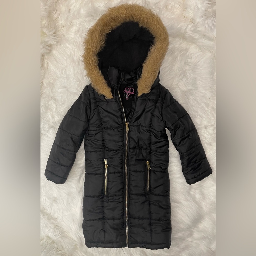 Girl’s Black Puffer Coat with Faux Fur Trim